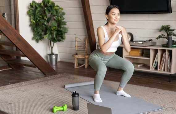 Tak Usah ke Gym, Cukup Lakukan 5 Latihan Sederhana ini untuk Percepat Pemulihan Otot Kaki